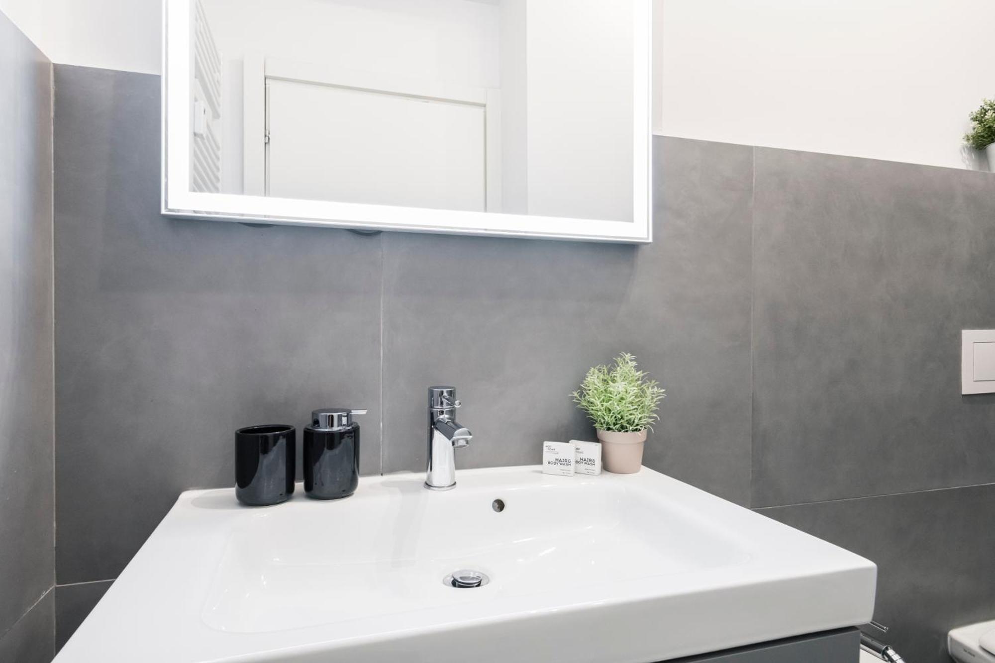 114 - Amazing Flat Fully Furnished In P.Ta Romana Milán Exteriér fotografie
